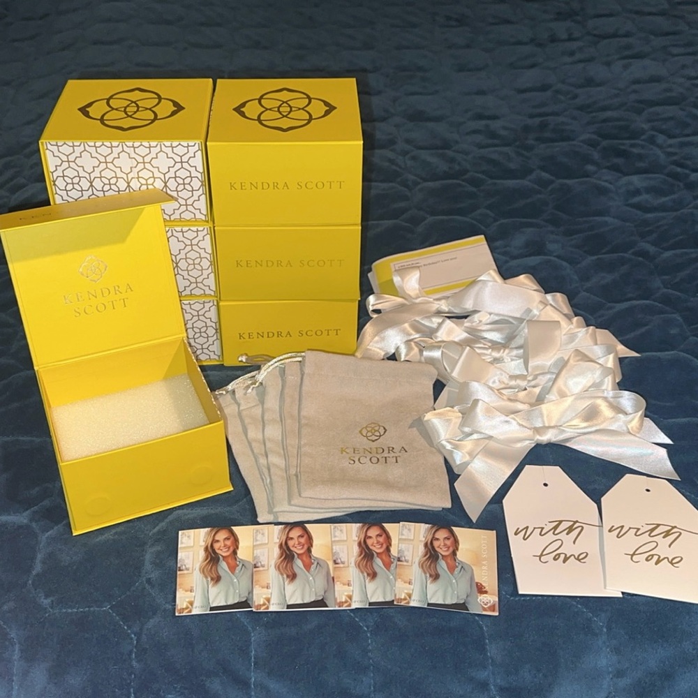 Kendra Scott Gift Tags and Cards Set
